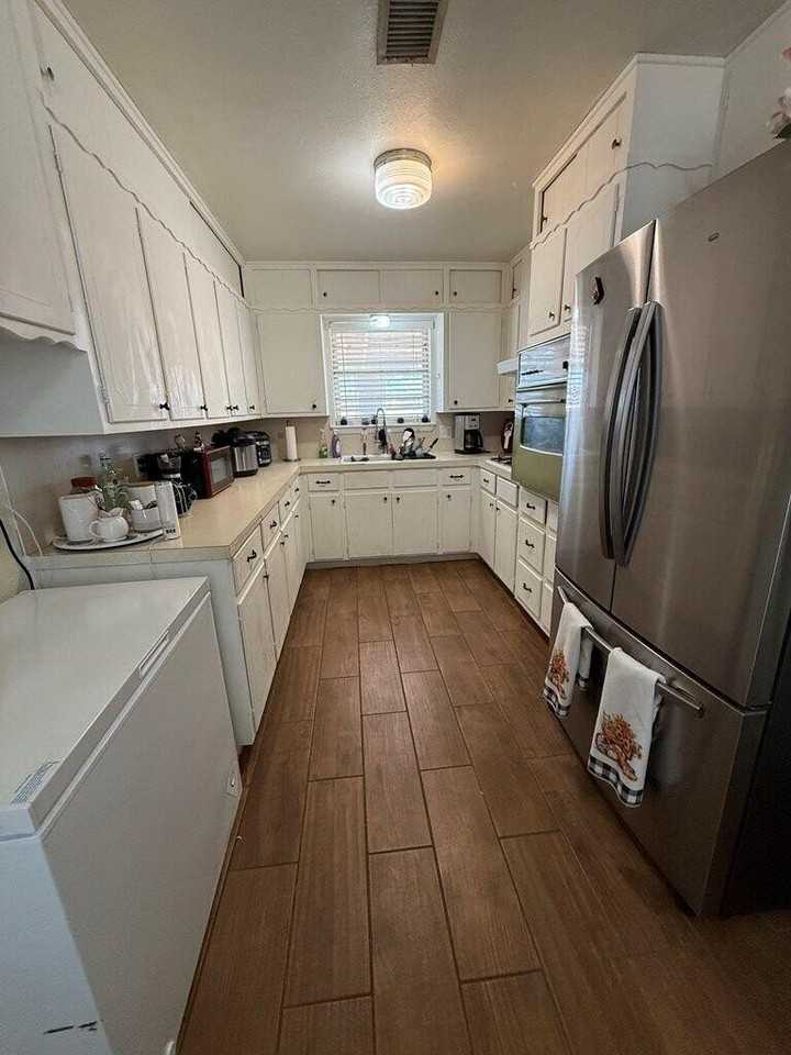 110 Colorado Rd - Photo 7 of 17