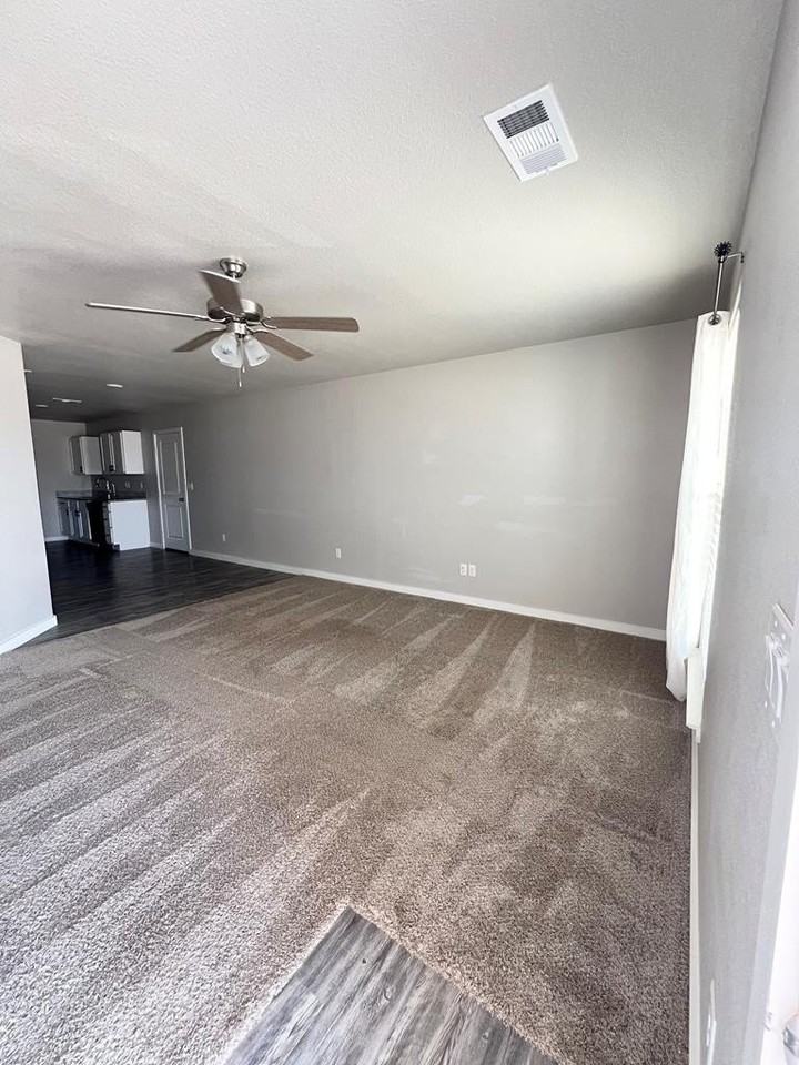 2512 Wyatt Way - Photo 2 of 21