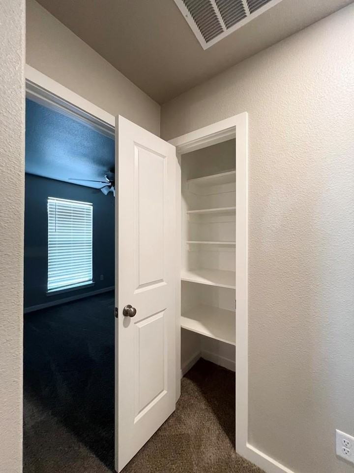2512 Wyatt Way - Photo 7 of 21