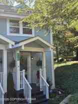 110 Huntington Dr - Photo 1 of 1