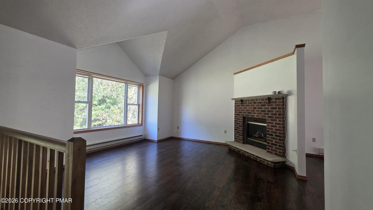 838 Cayuga Way - Photo 5 of 35