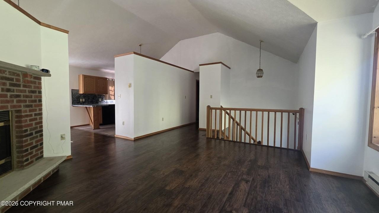 838 Cayuga Way - Photo 6 of 35