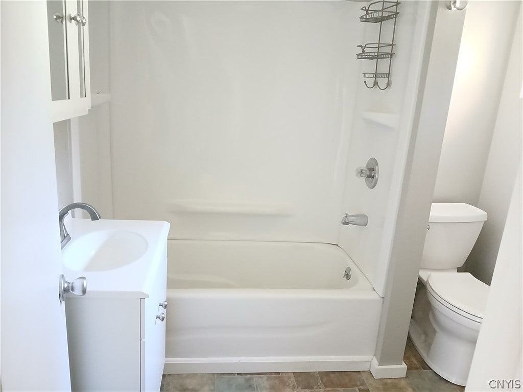 39 Varick St - Photo 7 of 10