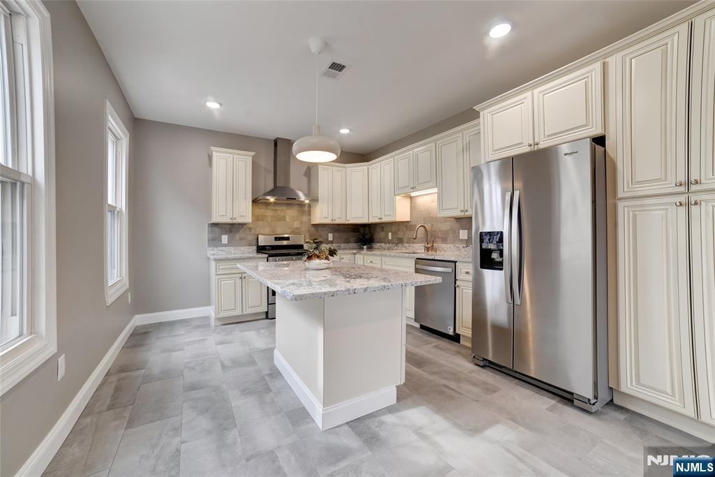 793 Kearny Ave ##2 - Photo 7 of 20