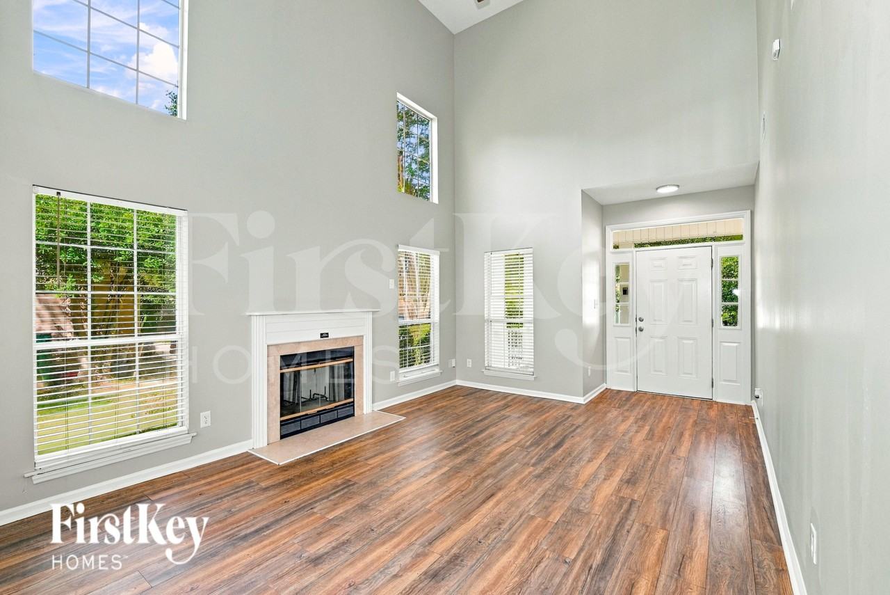 9838 Stephen Thompson Ln - Photo 3 of 19