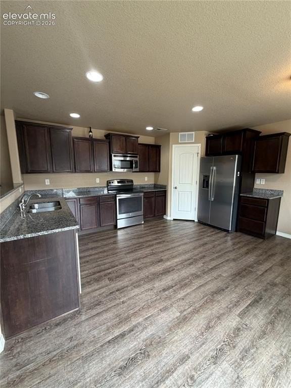 3620 Desert Willow Ln - Photo 7 of 21