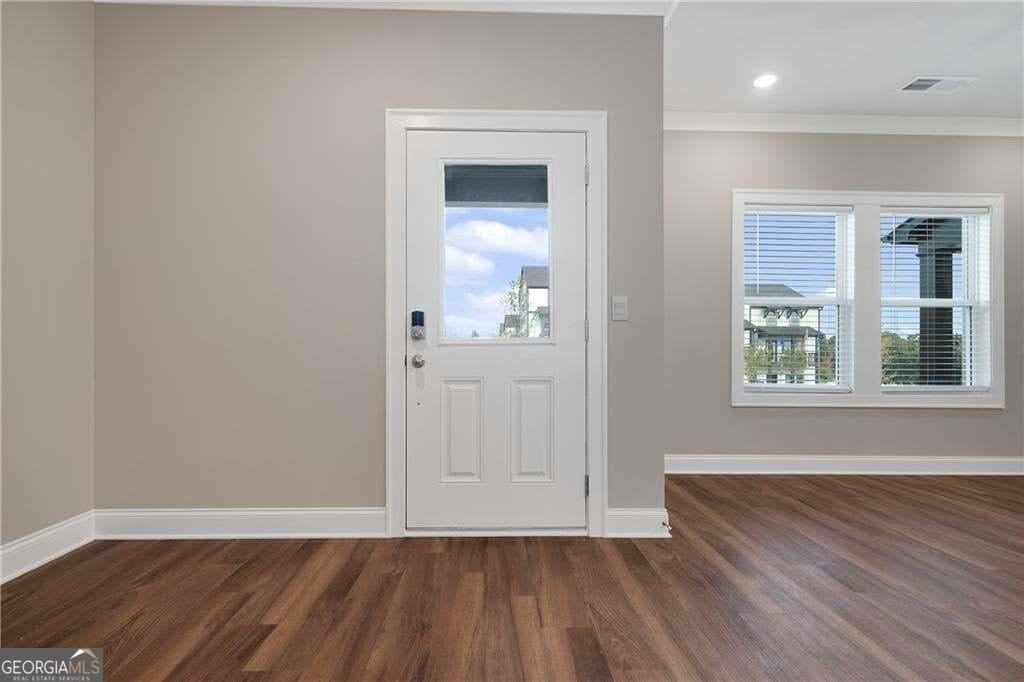 126 Reagan St - Photo 4 of 31