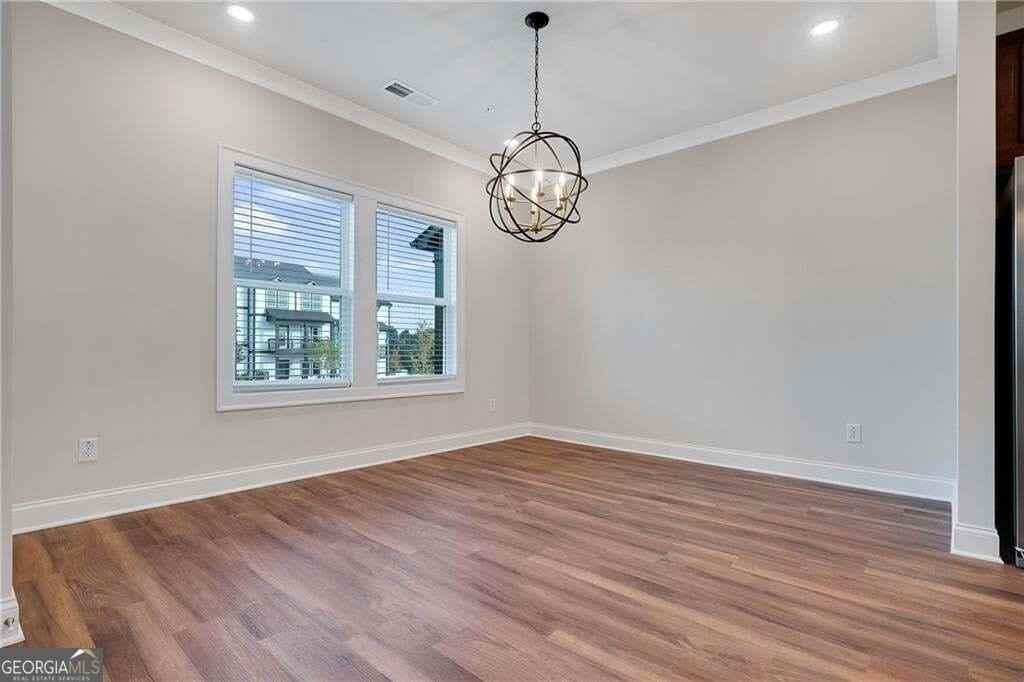 126 Reagan St - Photo 5 of 31