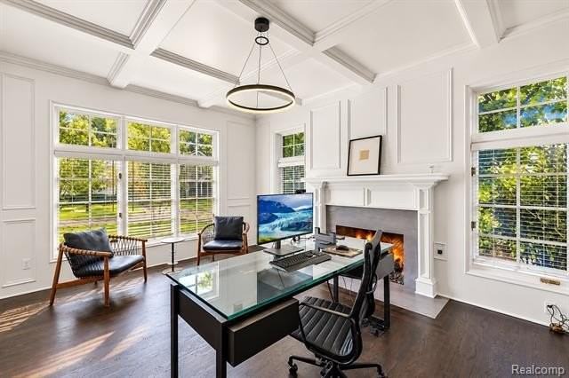 321 Aspen Rd - Photo 6 of 29