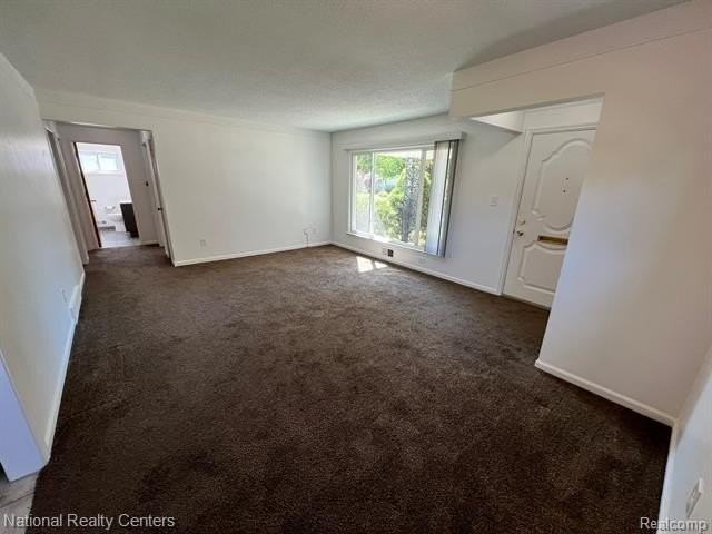 29636 Orangelawn St - Photo 3 of 20