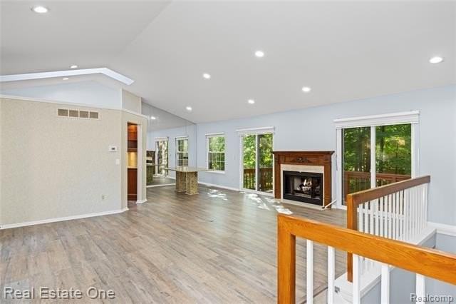 7332 Meadowridge Cir - Photo 3 of 35