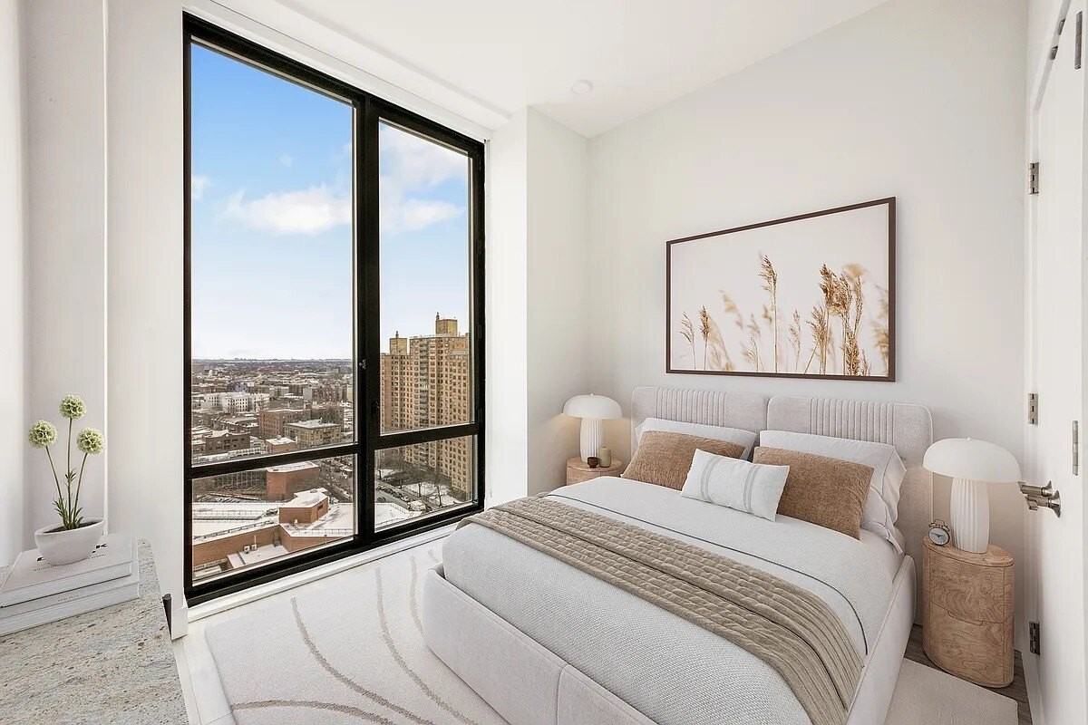 54 Crown St - Photo 3 of 10