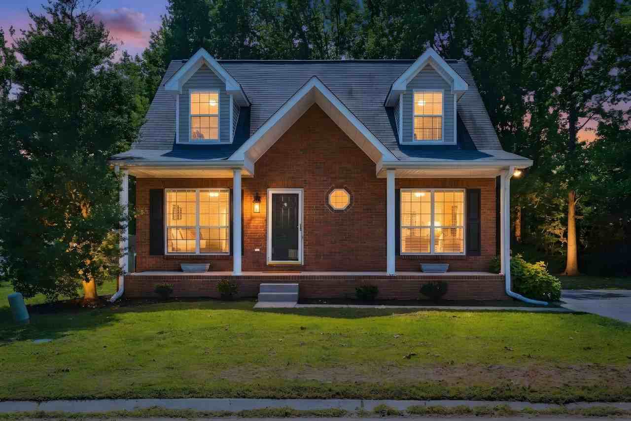 102 Westchester Dr - Photo 6 of 33