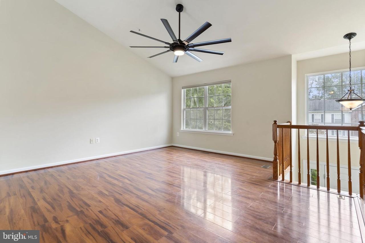 20851 Autumn Mill Ct - Photo 4 of 36
