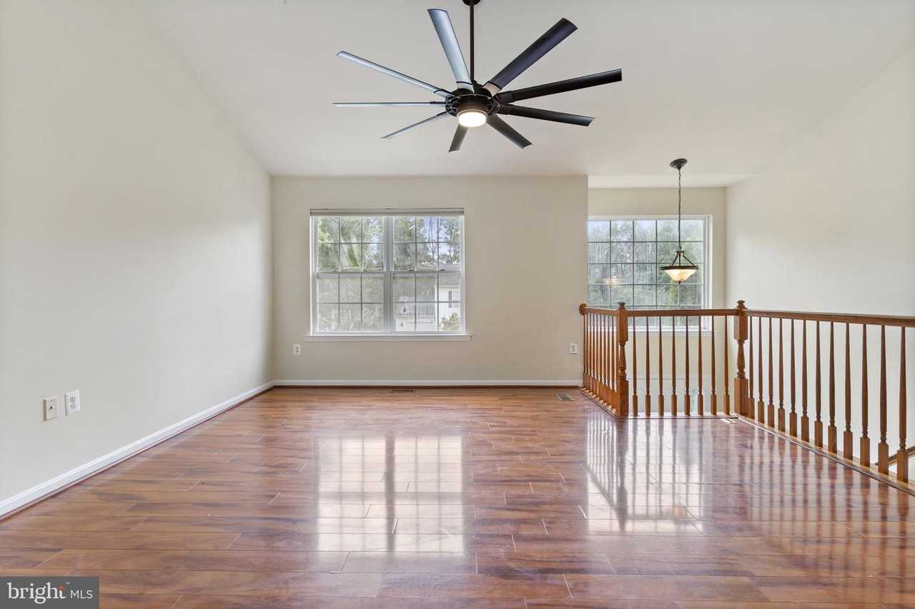 20851 Autumn Mill Ct - Photo 5 of 36