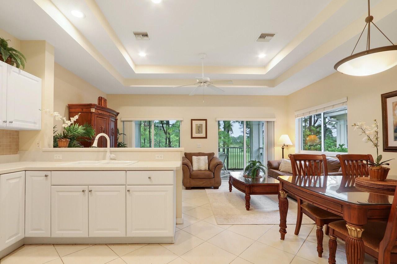 8936 Sandshot Ct #A - Photo 3 of 31