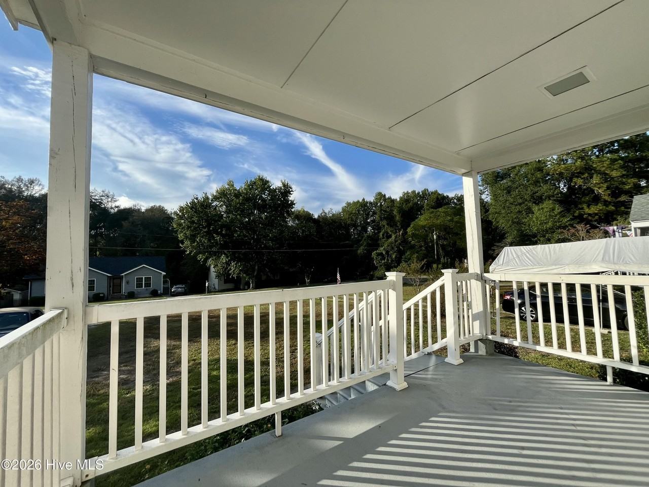 529 W Chapin Rd - Photo 2 of 38