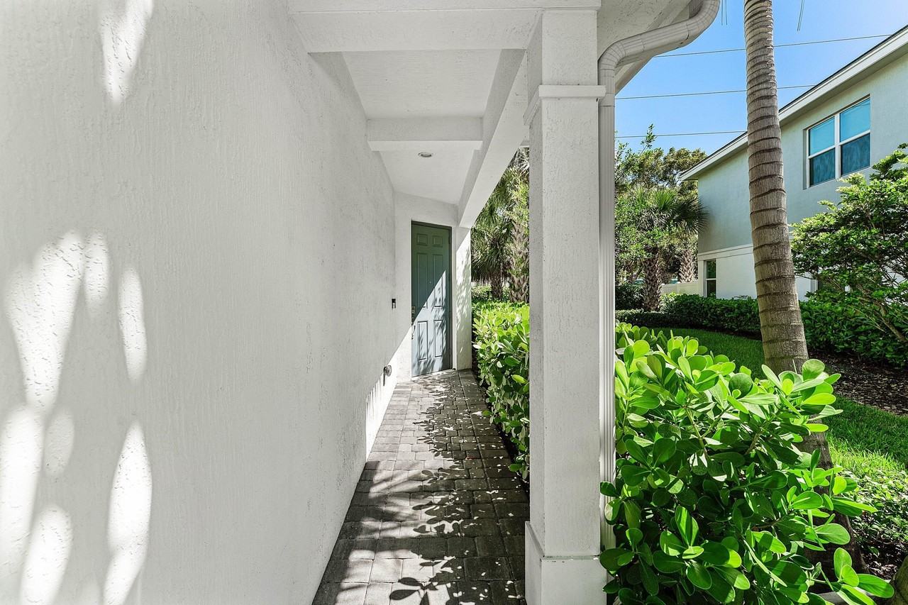 562 Parsons Way - Photo 4 of 41