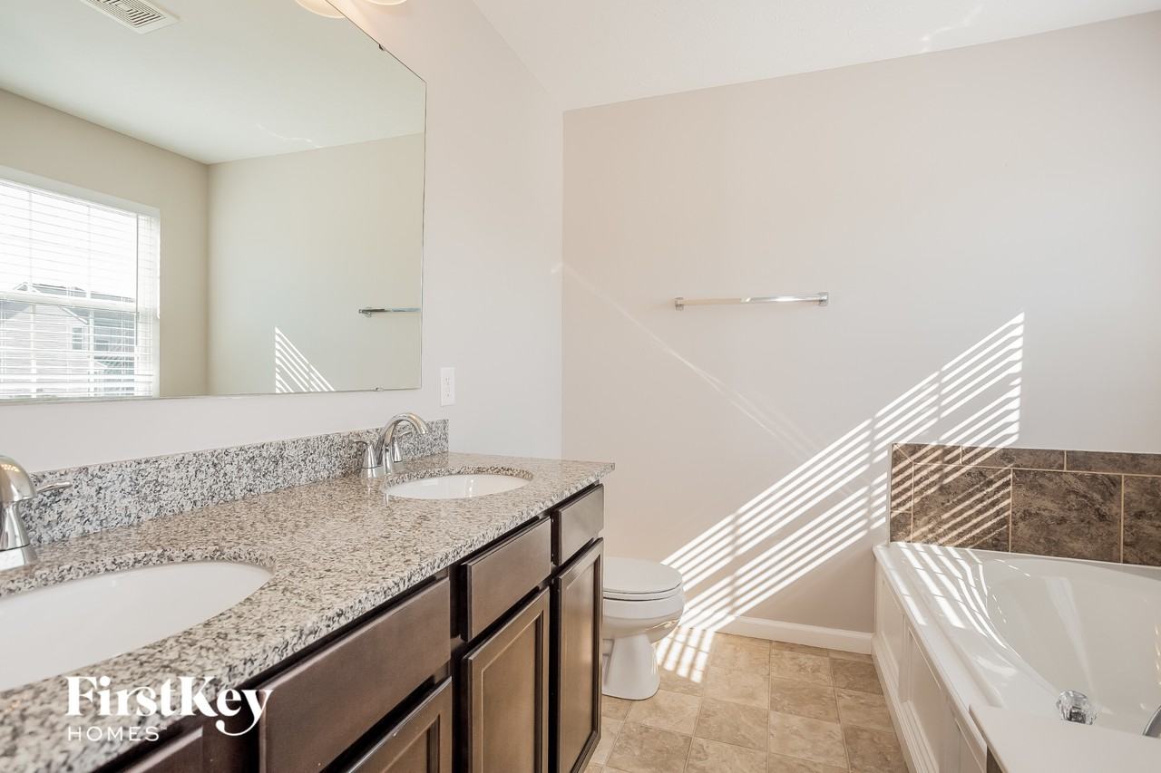 5201 Montevideo Dr - Photo 7 of 15