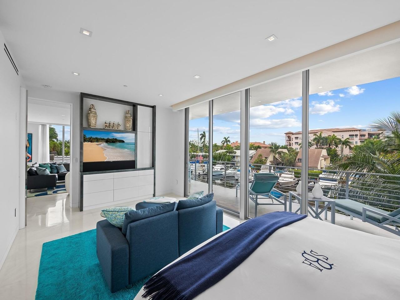 21 Isle Of Venice Dr - Photo 6 of 44