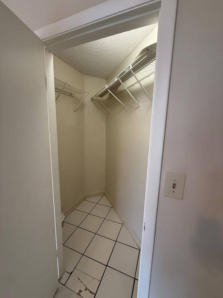 216 Lake Pointe Dr #222 - Photo 3 of 24