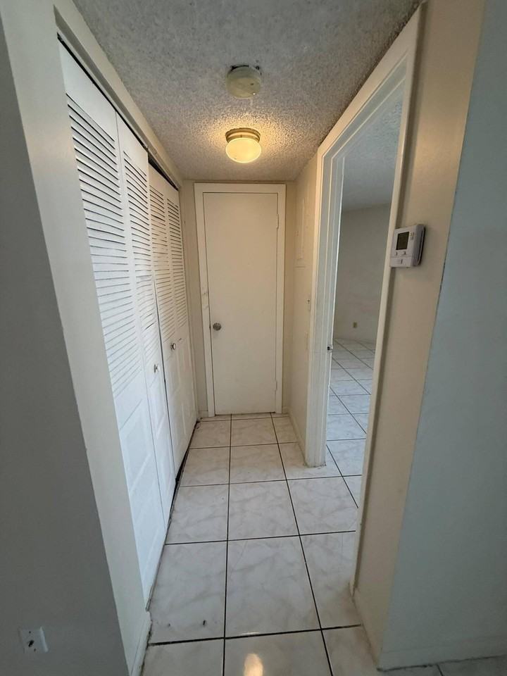 216 Lake Pointe Dr #222 - Photo 7 of 24