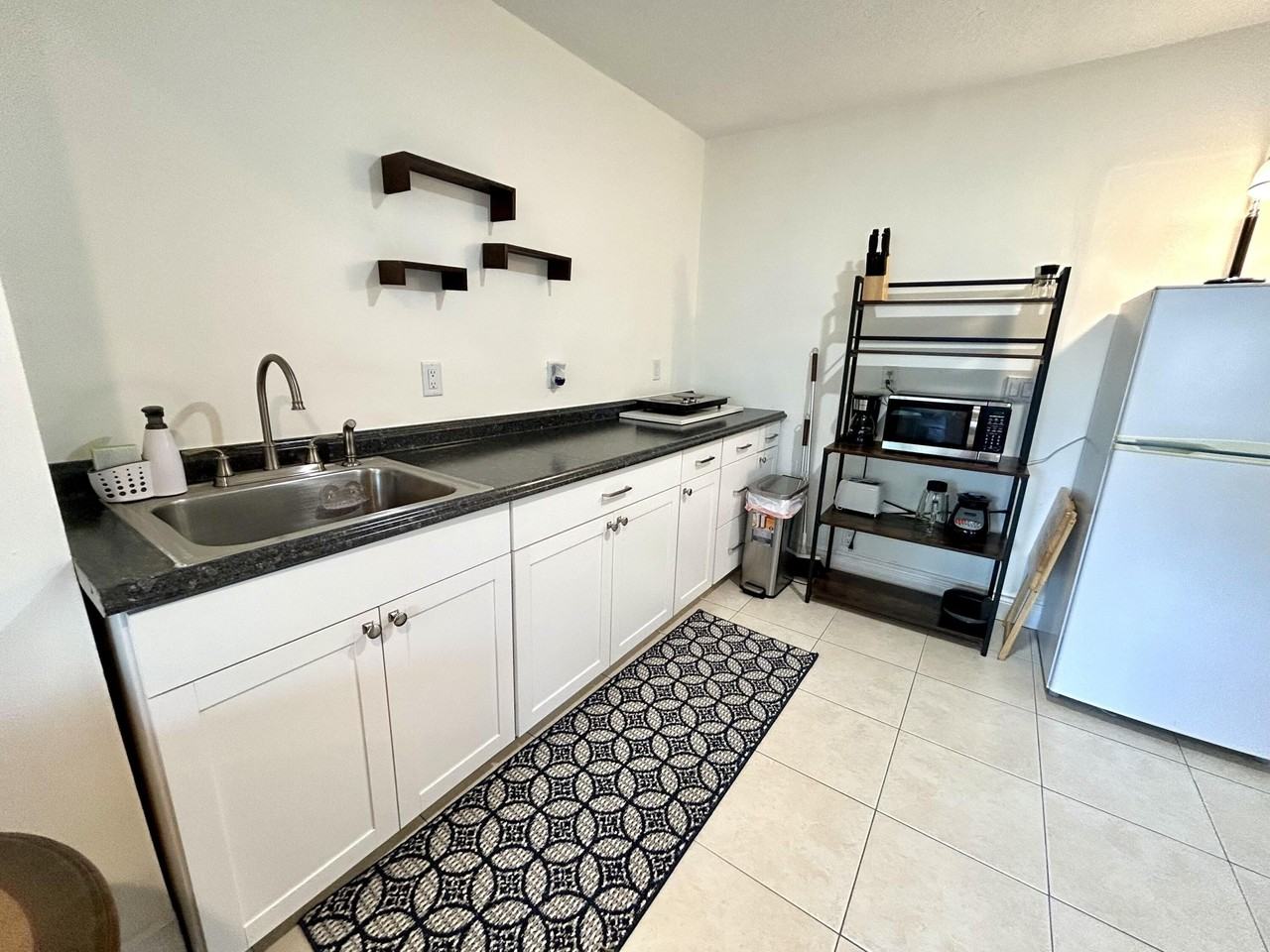 820 Lantern Tree Ln - Photo 5 of 12