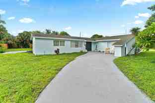 742 Laurel Dr - Photo 1 of 1