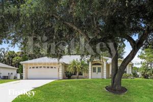 featured image of 2585 Parrot St
