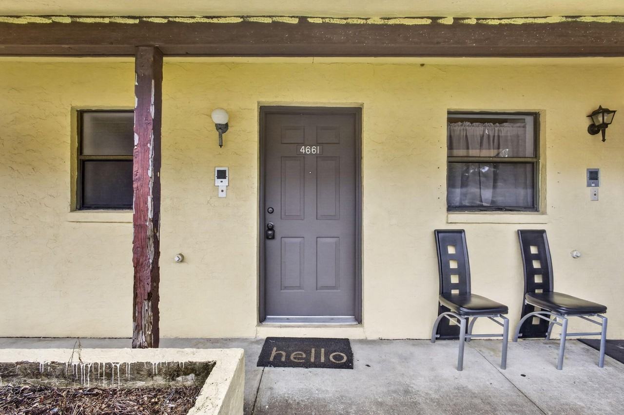 4661 Perth Rd - Photo 2 of 33