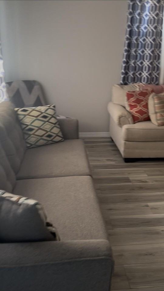 9225 101st Ave - Photo 3 of 7