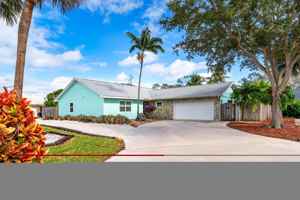 featured image of 611 East Dr