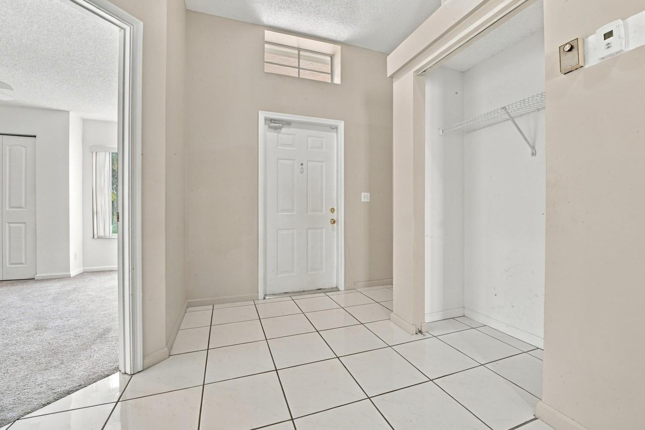 9733 Boca Gardens Cir N #D - Photo 7 of 37