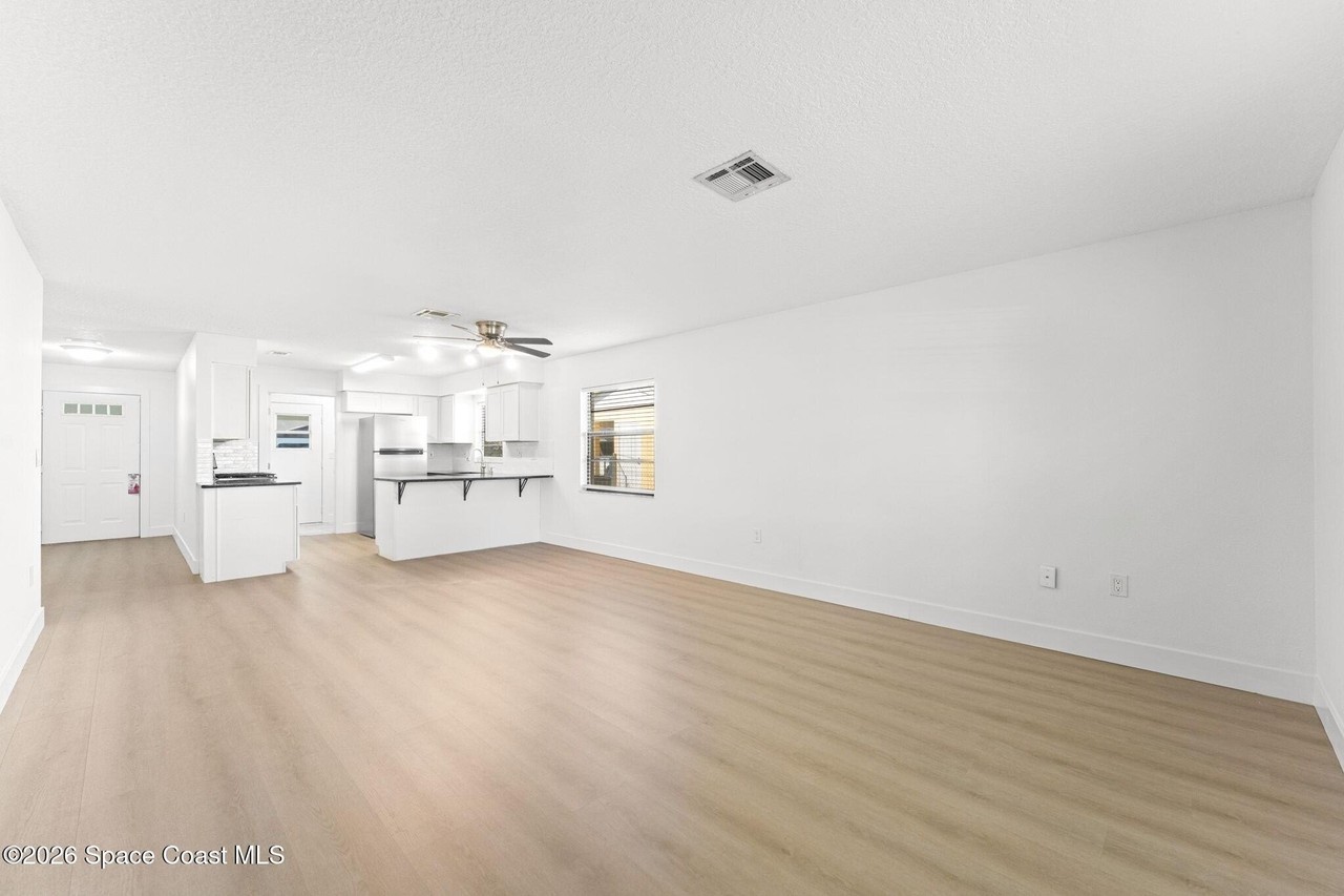840 Angela Ave #A - Photo 7 of 21