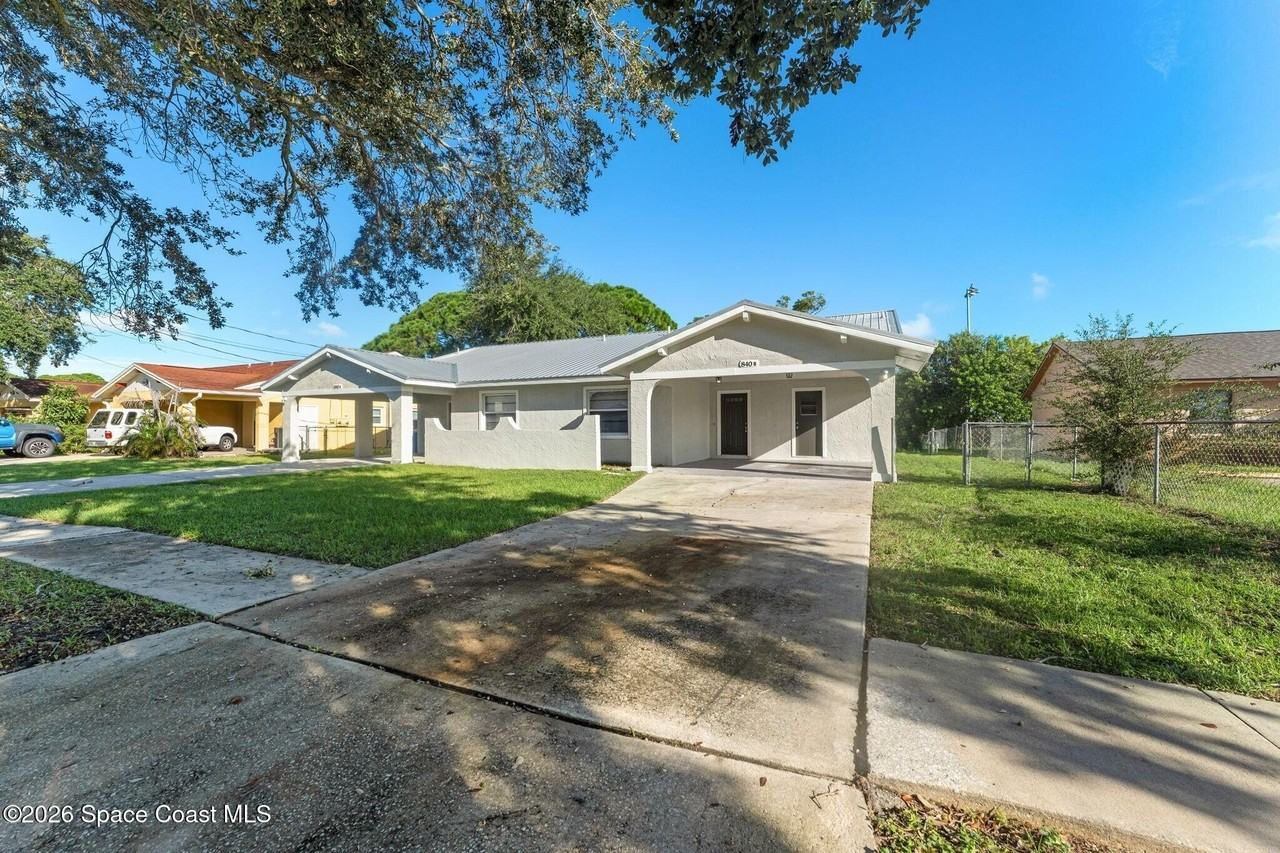 840 Angela Ave #B - Photo 2 of 22