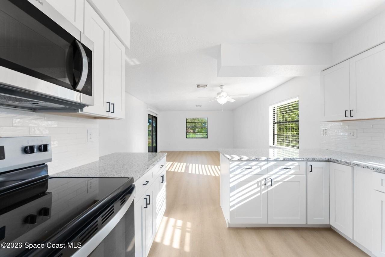840 Angela Ave #B - Photo 6 of 22