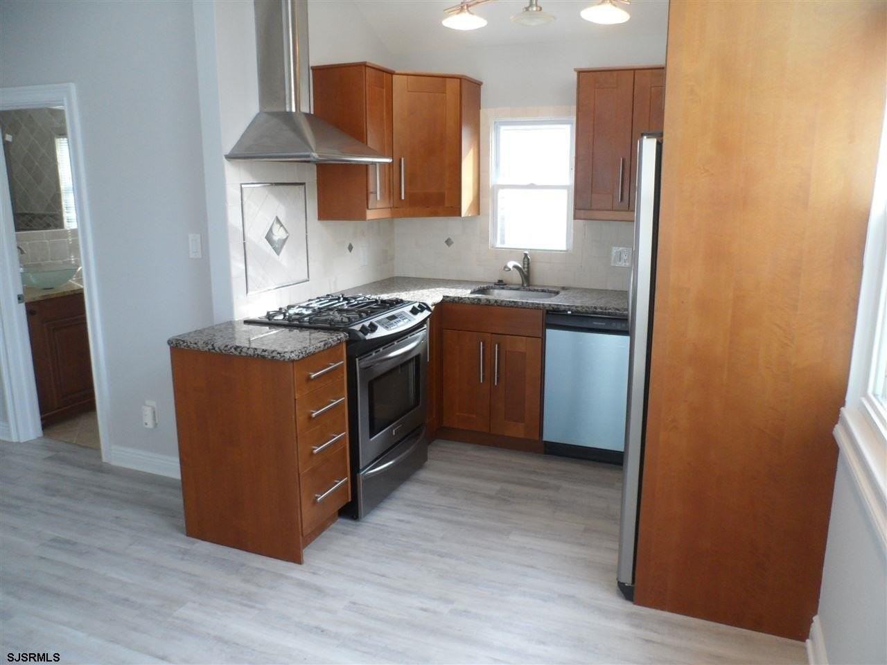 11 S Jefferson Ave - Photo 4 of 14