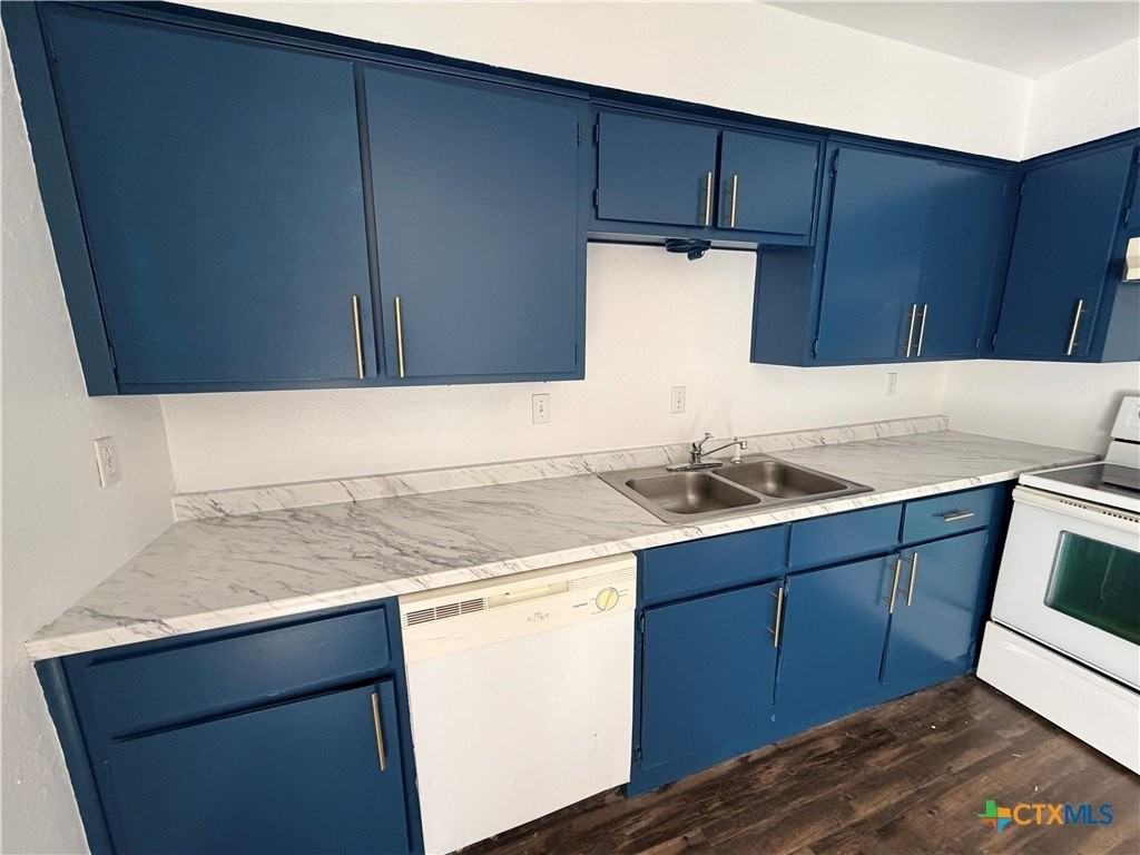 2401 Valley Forge Ave - Photo 5 of 20