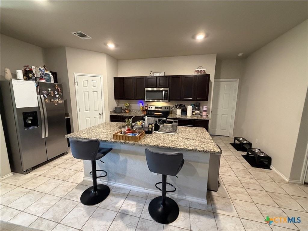 1406 Rolling Thunder Dr - Photo 3 of 10