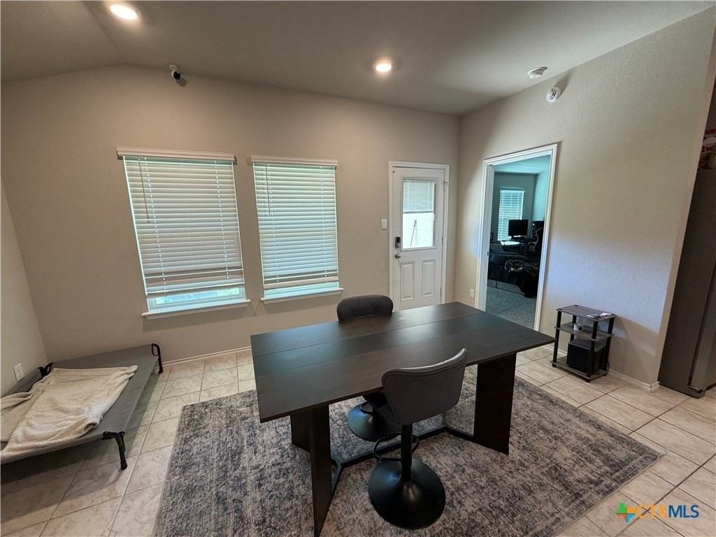 1406 Rolling Thunder Dr - Photo 5 of 10