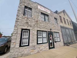 featured image of 920 Main St