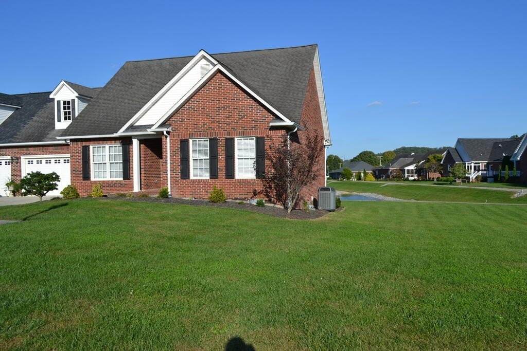 18525 Connie Sue Ct - Photo 2 of 31