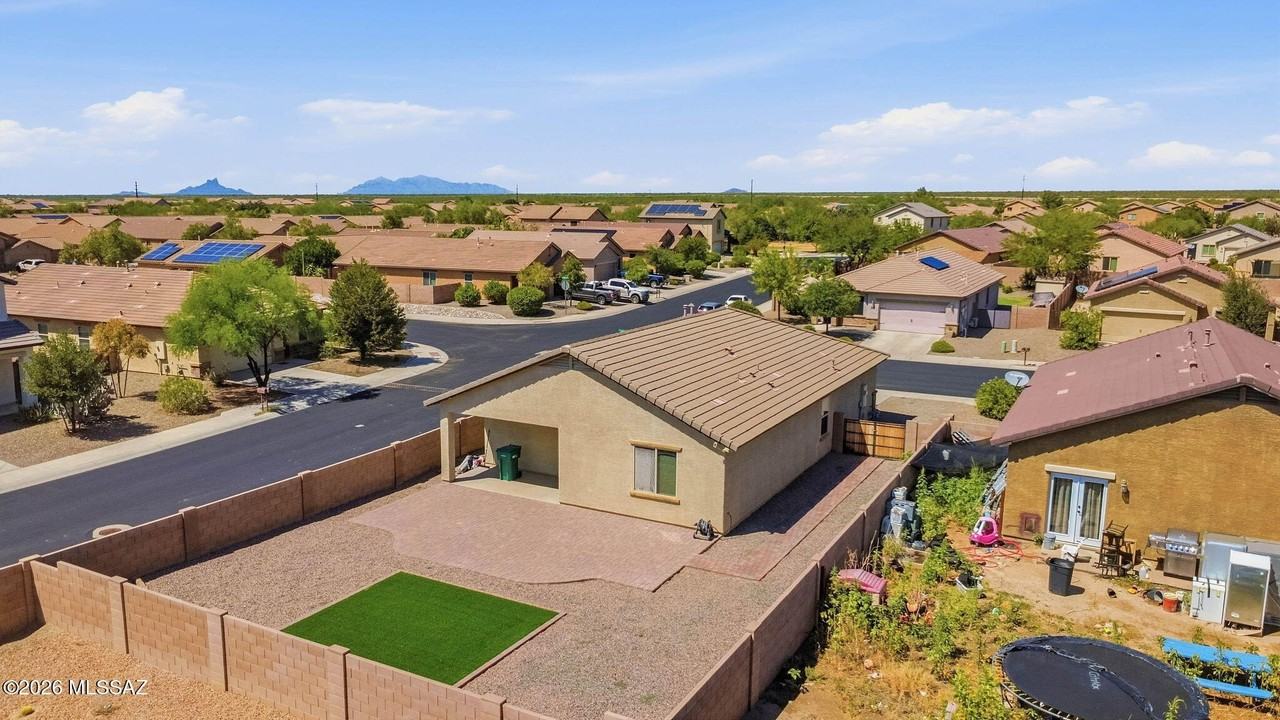 11397 W Caliche Dr - Photo 2 of 25