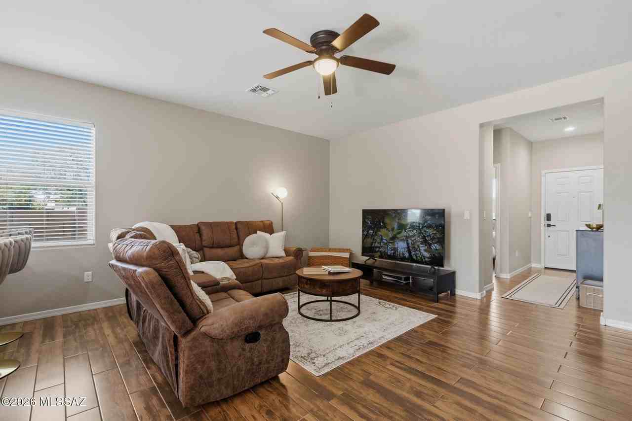 11397 W Caliche Dr - Photo 3 of 25