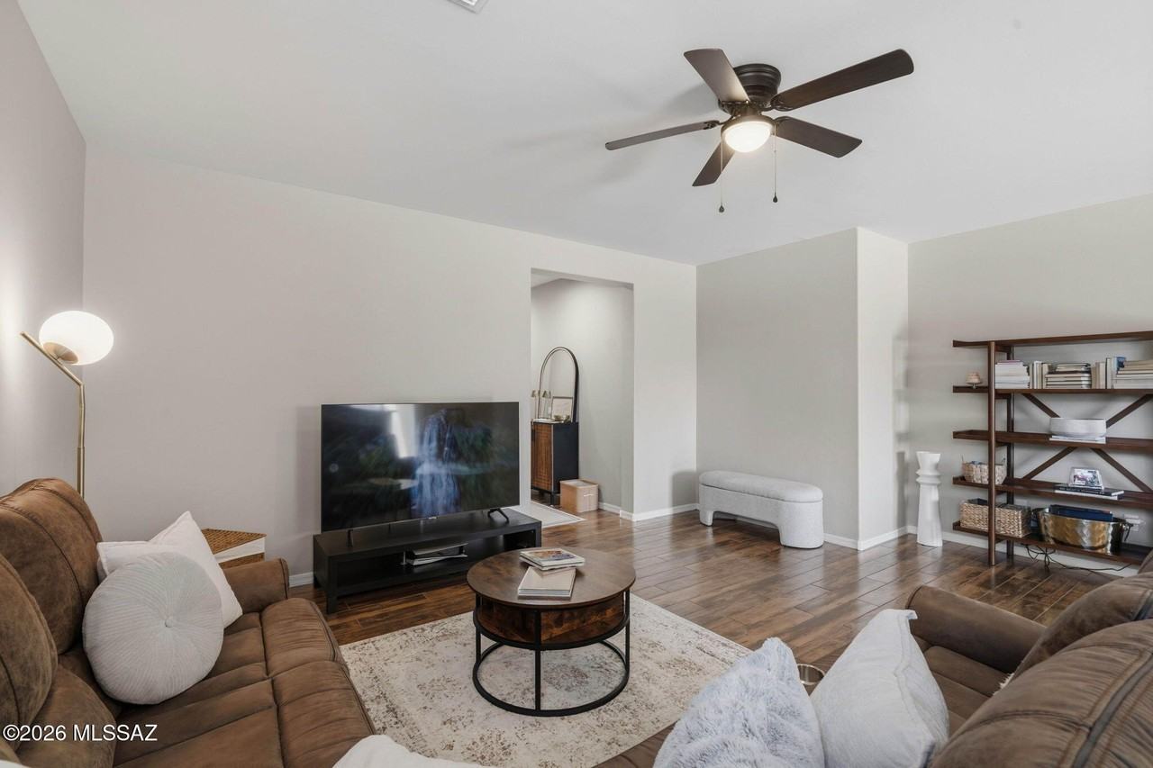 11397 W Caliche Dr - Photo 4 of 25