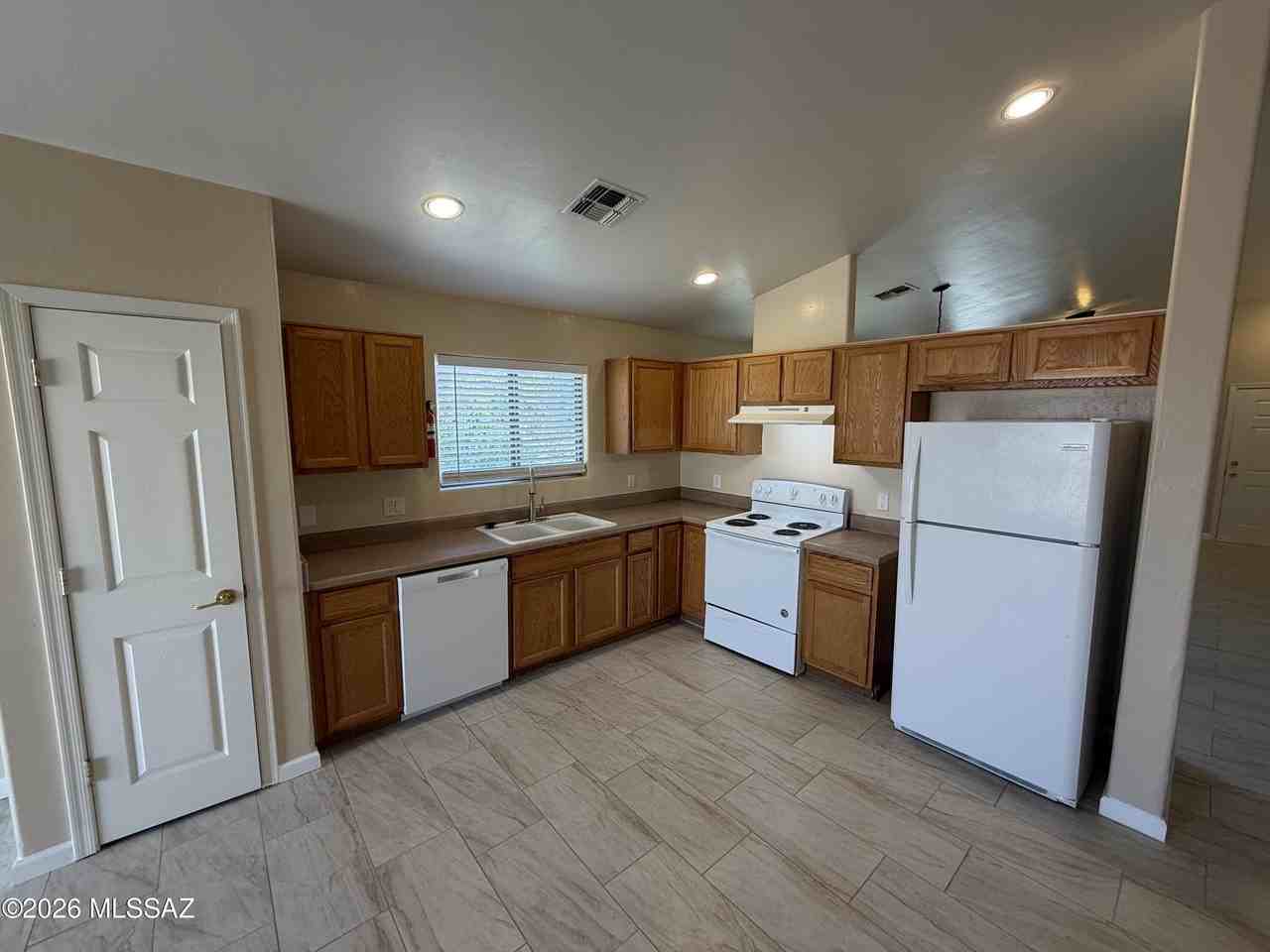 60 W Eric Dorman St - Photo 4 of 19