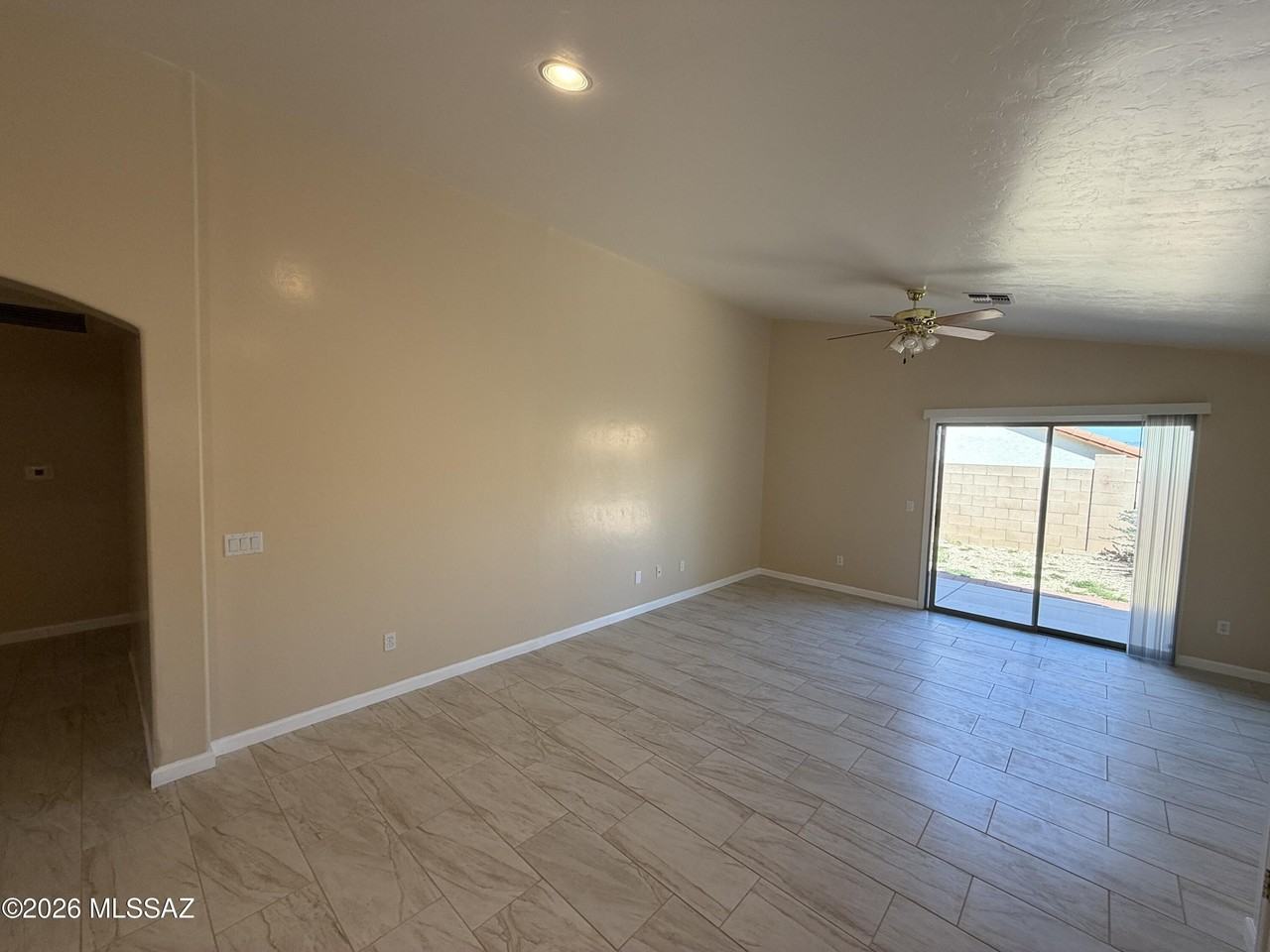 60 W Eric Dorman St - Photo 7 of 19