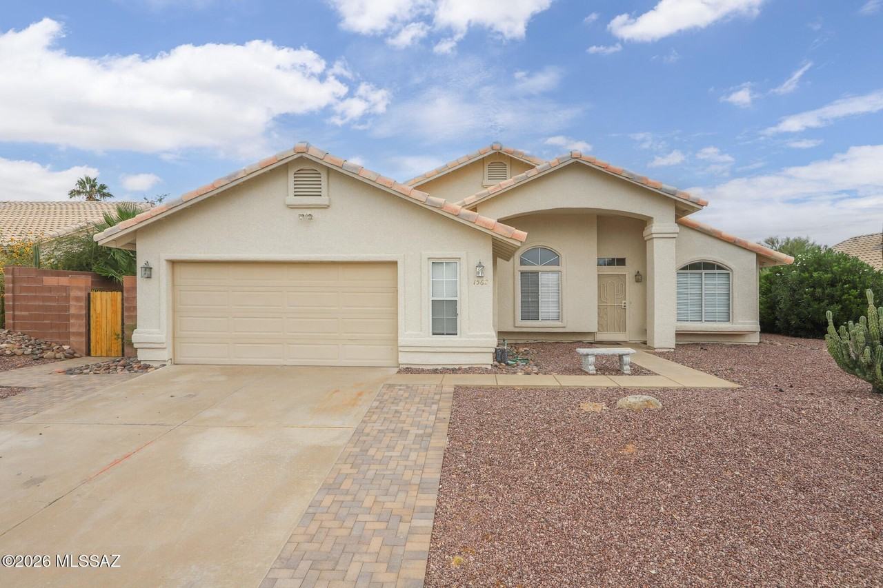 1562 W Via De Chapala - Photo 2 of 25
