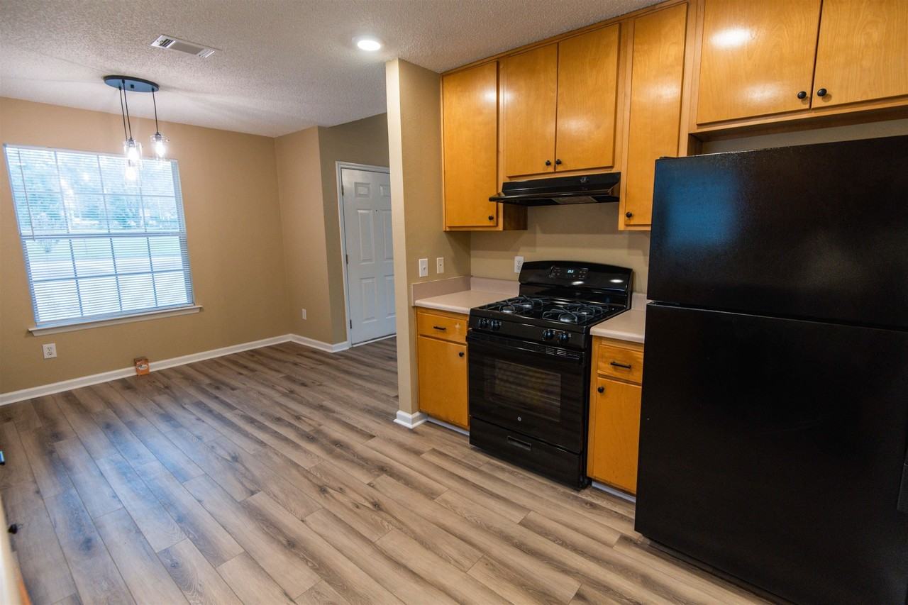 2488 Holton St - Photo 7 of 22