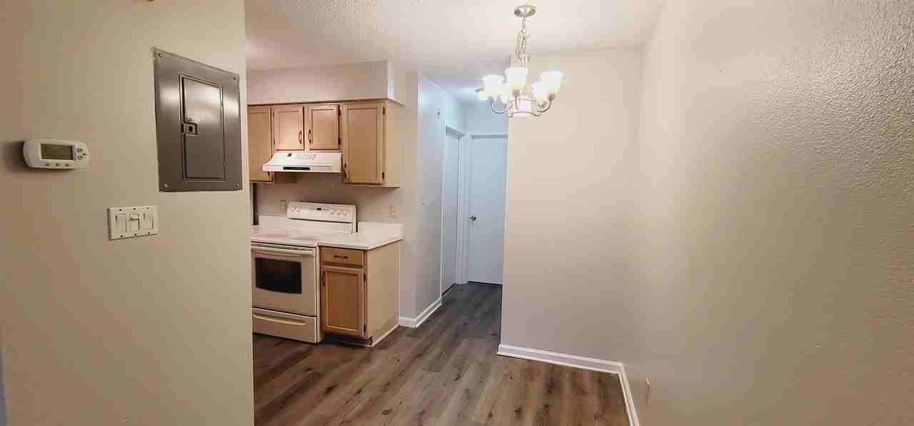 1795 Falconcrest St - Photo 5 of 22